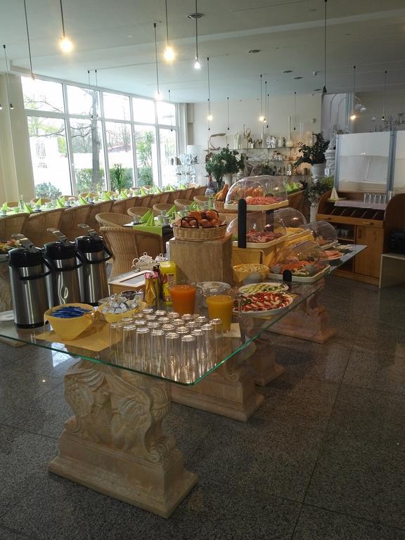 灵德曼酒店 希尔德斯海姆 外观 照片